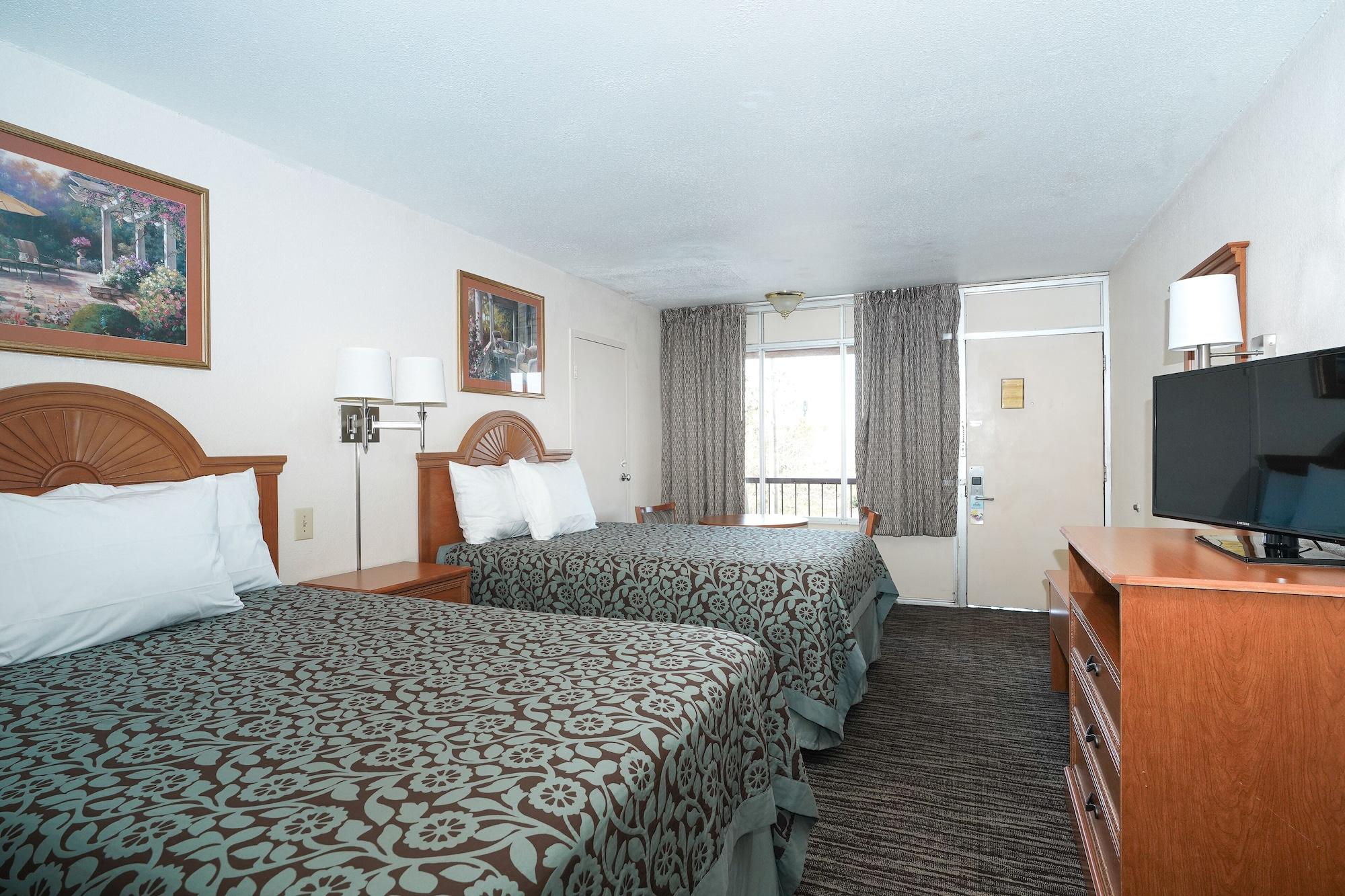 Days Inn By Wyndham Lake City I-75 Exterior photo